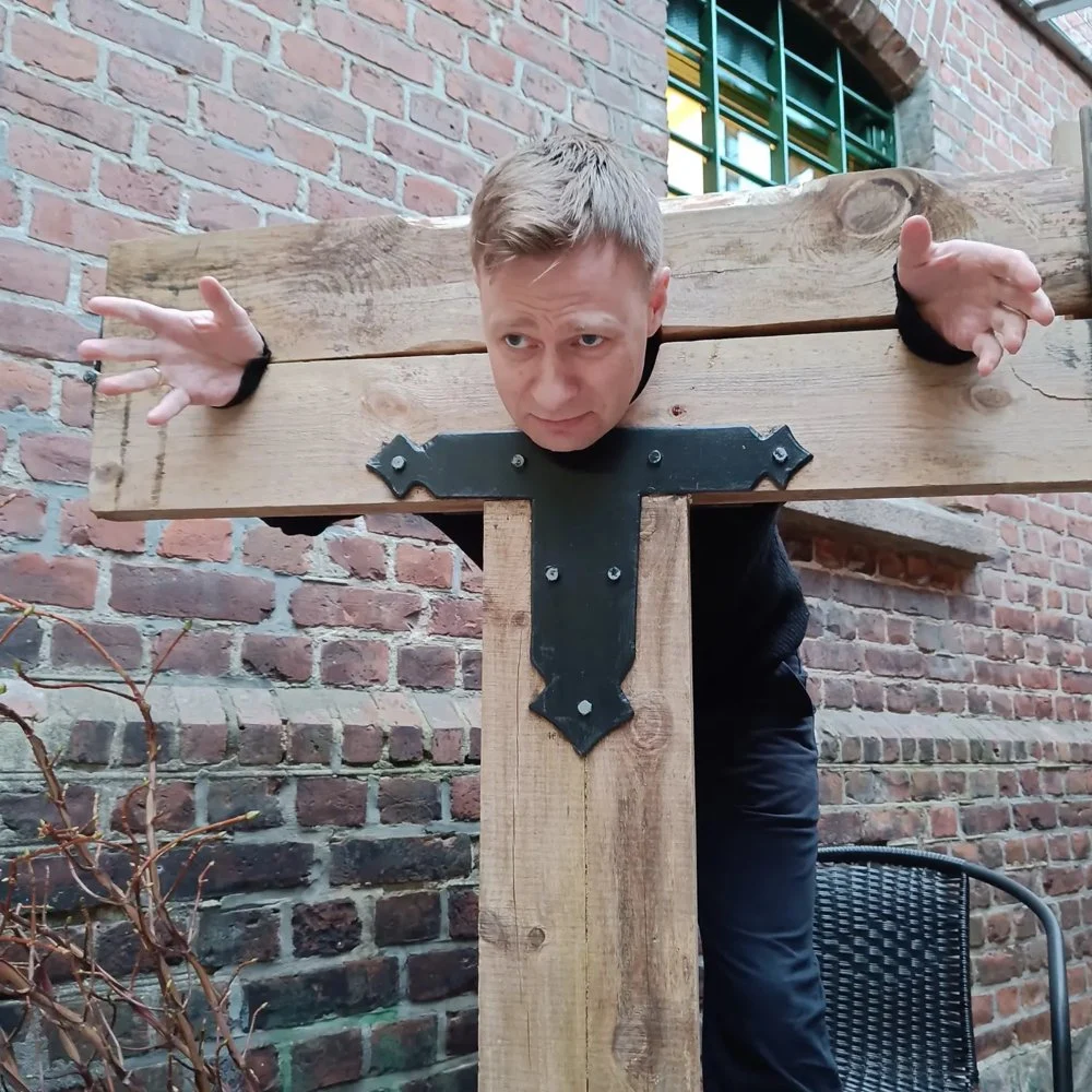 Gapestokk på fengselshotellet